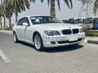 BMW 740i // FRESH JAPAN IMPORTED // LOW MILEAGE