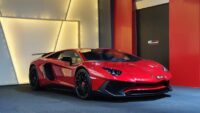 Lamborghini Aventador LP750-4 SV  2016  – 1 of 600