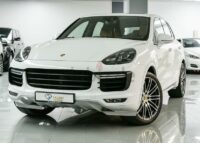 PORSCHE CAYENNE TURBO, 4.8L V8 520hp, BLANCO 2015, FSH, BAJO GARANTÍA. PORSCHE CAYENNE TURBO, 4.8L V8 520hp, BLANCO 2015, FSH, BAJO GARANTÍA.