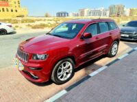 SRT8 JEEP GRAND CHEROKEE 6.4 ENGINE SPORTS 2013 GCC SPECS IN EXCELLENT CONDITION AND OUTSIDE