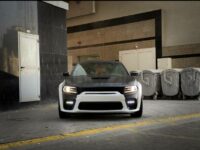 Dodge Charger 2016 big screen with sunroof